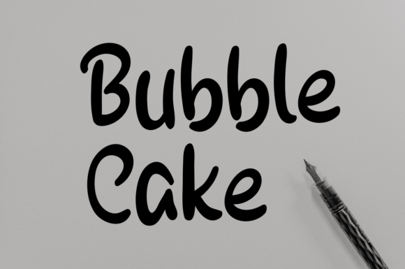 Bubble Cake: A Playful Display Font for Creative Makers